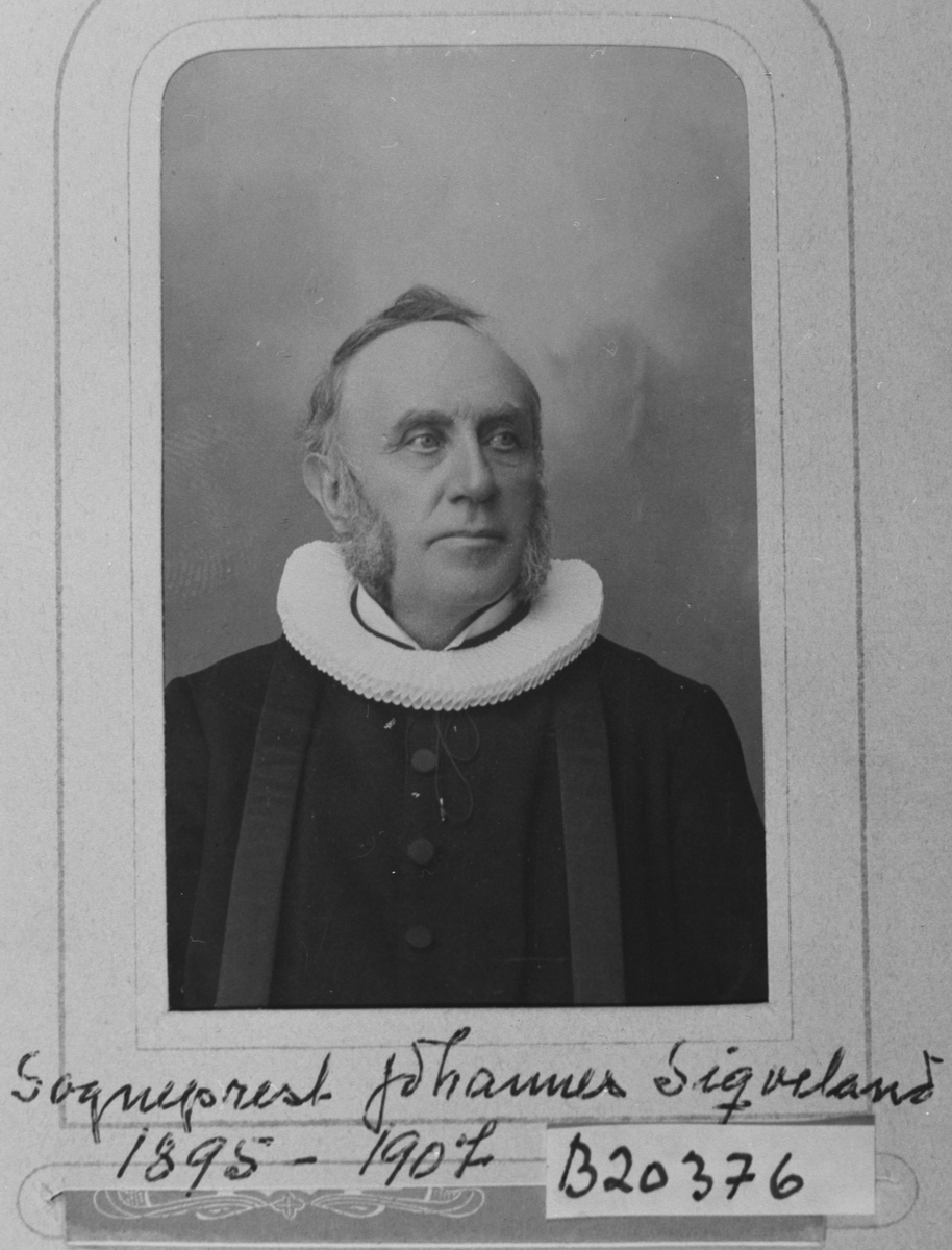 Portrett av sogneprest Johannes Siqveland