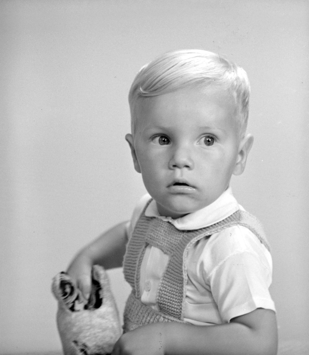 Barnet Eriksson. Foto i juli 1947. (Bengt Eriksson) - Länsmuseet ...