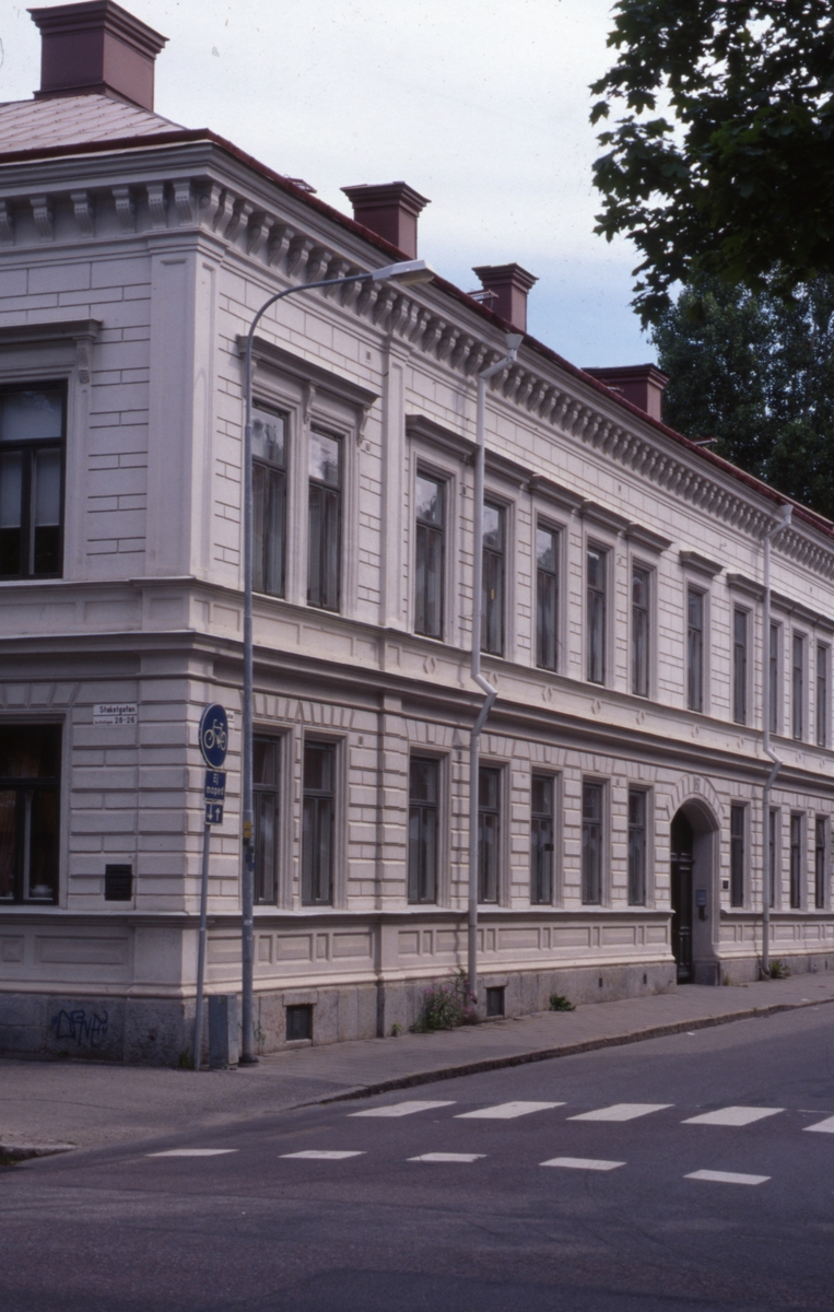 Bostadshuset på tomt nr 1 i kvarteret Kollegan uppfördes 1877-79. Kollegan 1 blev byggnadsminne 1989.
