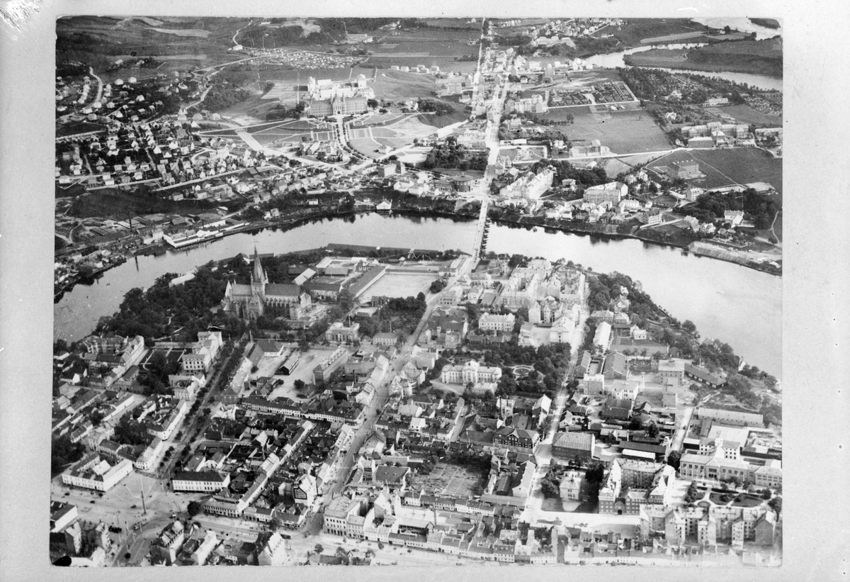 Flyfoto over Trondheim, 1930-årene (kopi)