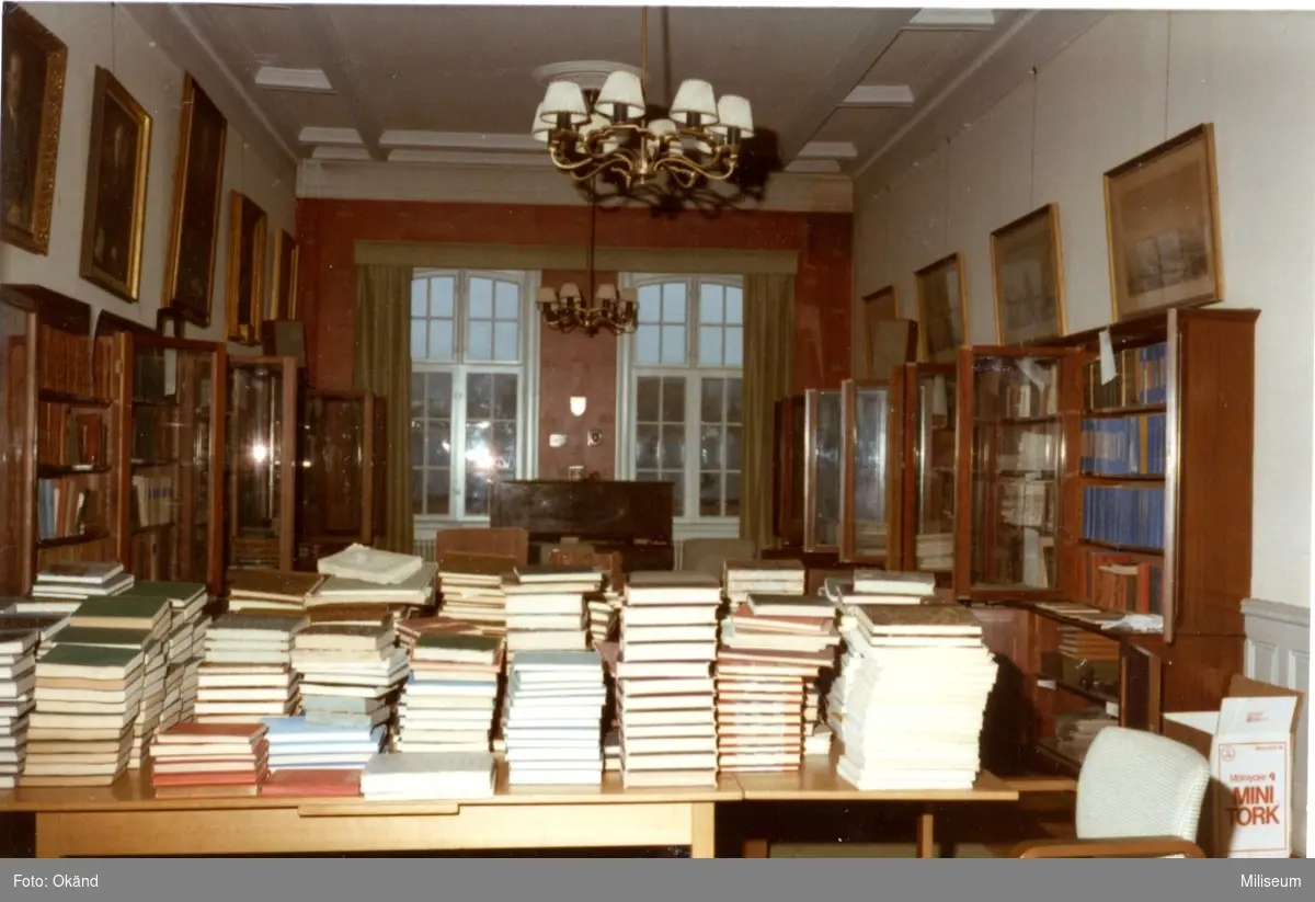 Regementsofficersmässen, A 6. Biblioteket.