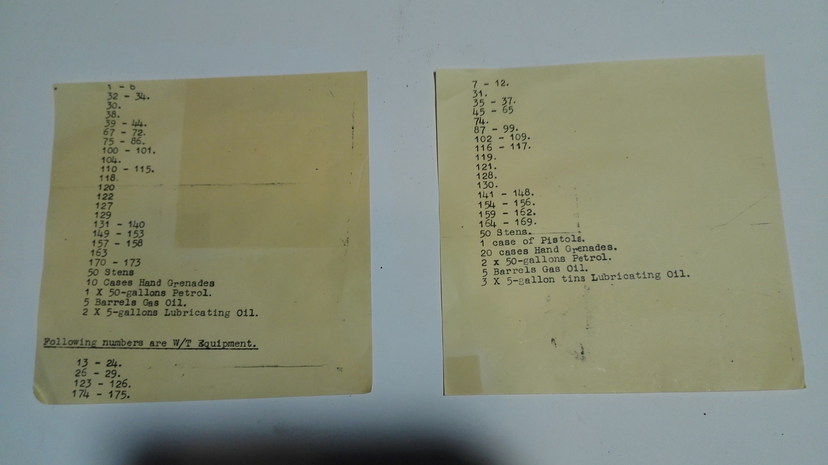 To maskinskrivne ark med liste over krigsmateriell sendt frå Shetland til heimestyrkane i Sogn 1944/45.