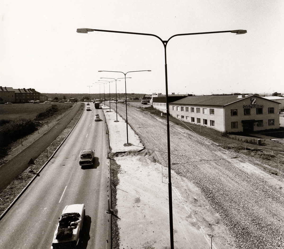 Orig. text: Industrigatan 1970 ombyggnad.

Sedd västerut.