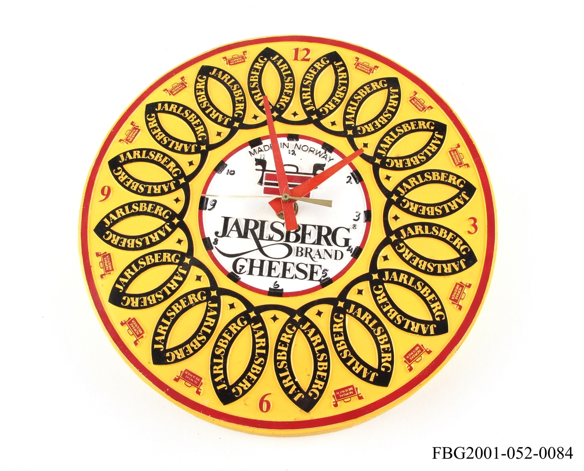 Veggur som forestiller Jarlsberg ost.