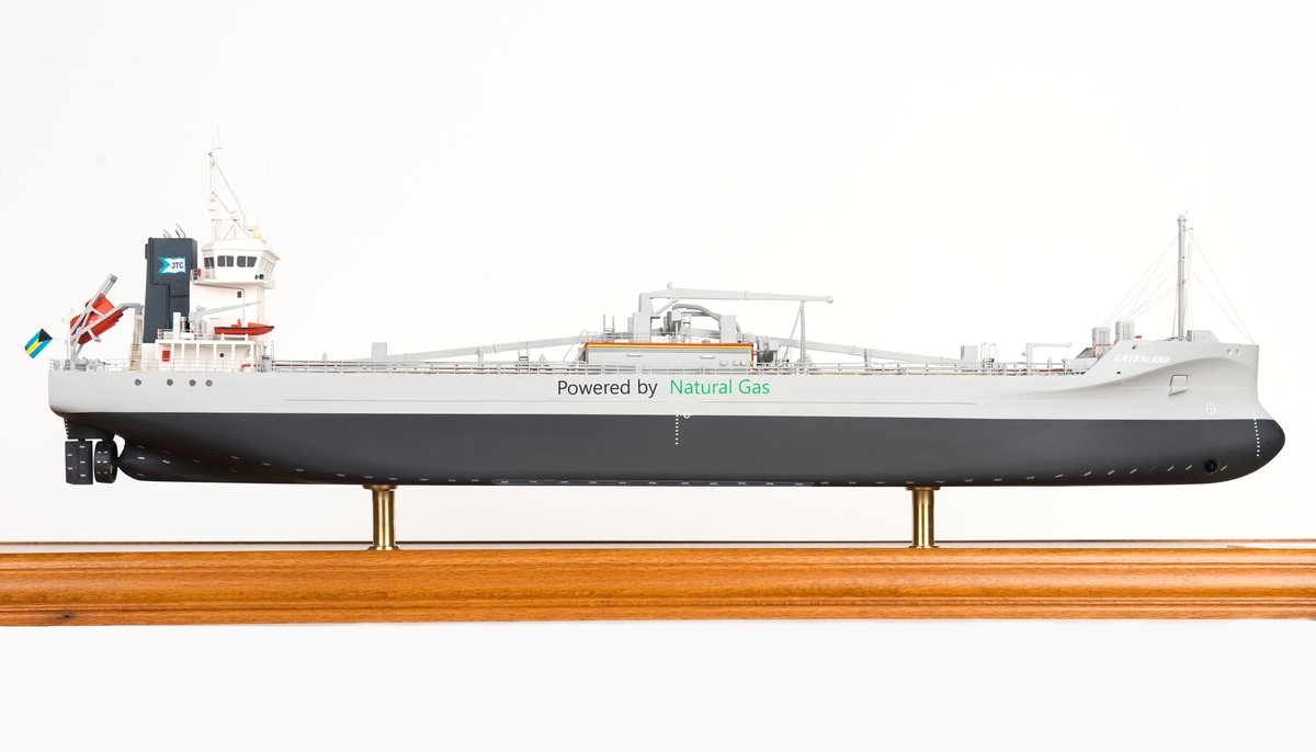 Fartygsmodell av det LNG-drivna cementfartyget GREENLAND b. 2015.