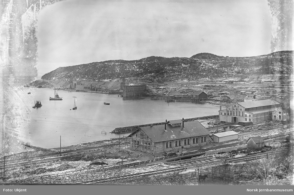 Utbyggingen i Narvik, LKABs verkstedområde og malmkaier