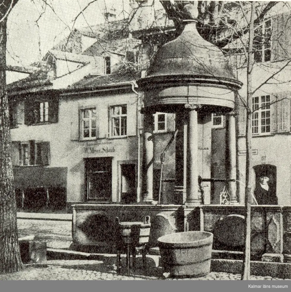 Den så kallade Vierlindenbrunnen på Steintorsstrasse i Basel.
Efter Lindner.
På vissa plåtar har Martin Olsson klistrat eltejp för att markera hur bilden skulle beskäras i boken.