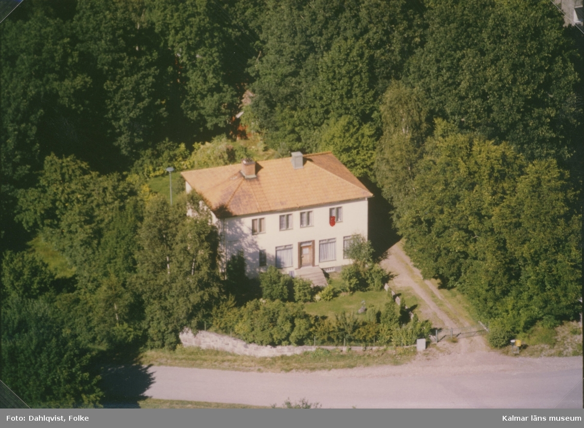 En villa med valmtak i Sankt Sigfrids socken.