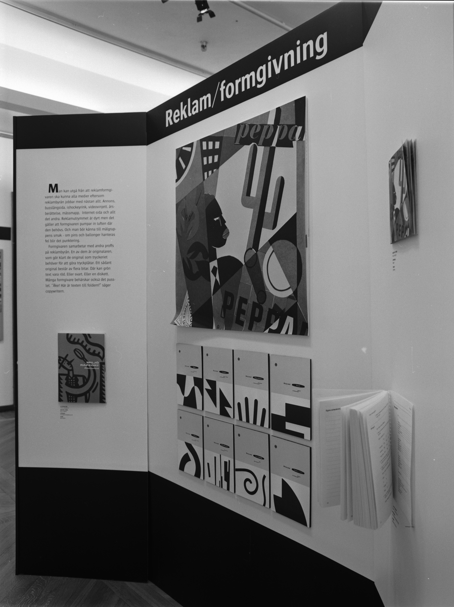 Föreningen Svenska Tecknare firar 40 årsjubileum med en utställning "Grafisk Form" på Tekniska Museet den 18 oktober 1995 - 7 januari 1996. Reklam/formgivning.