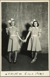 Wenche Foss og Ella Hval i revyen "Vel møtt igjen".