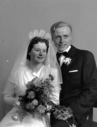 Foto av et brudepar. Det er ukjent hvem vi ser på bildet. Fr