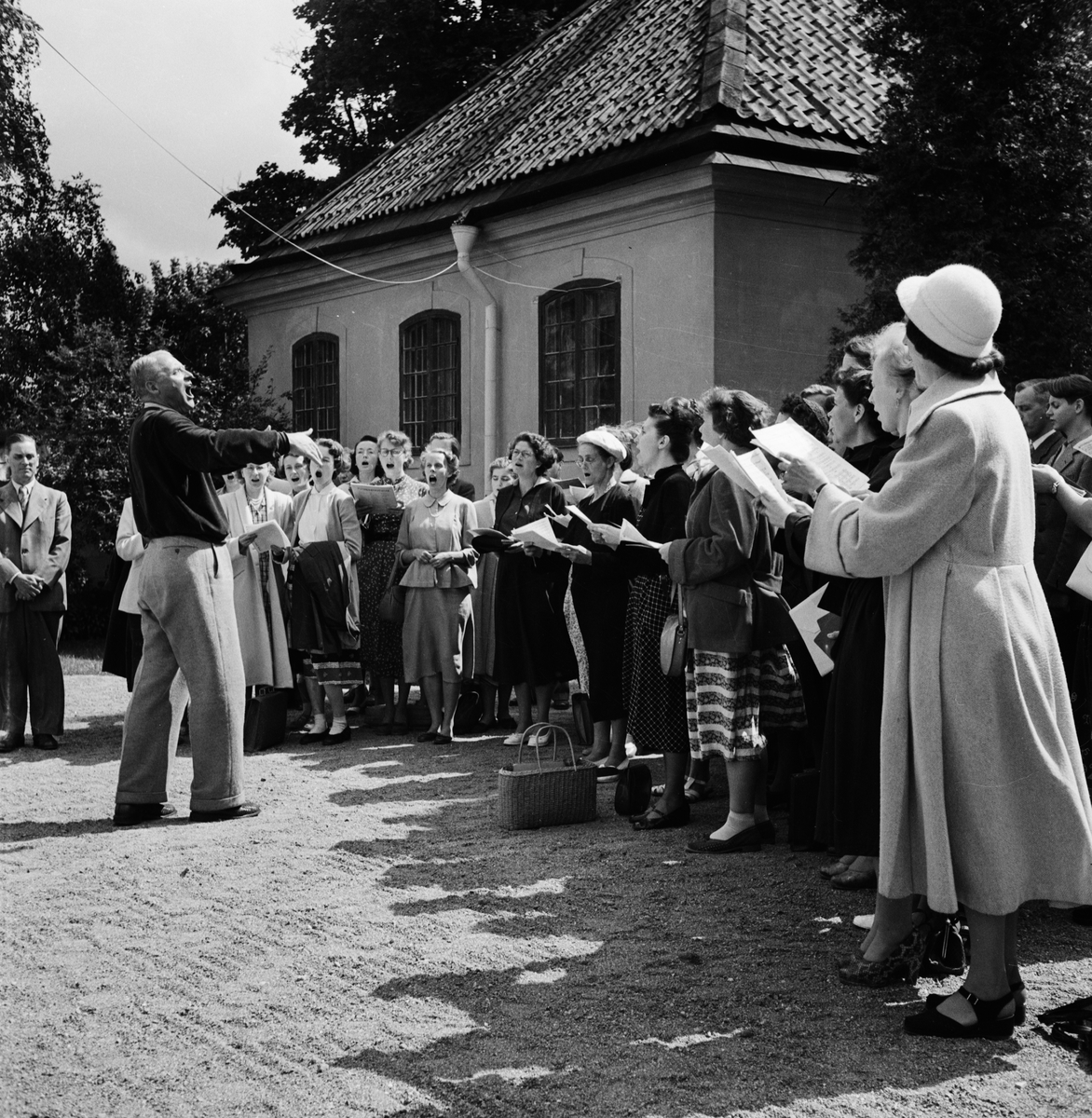 Organistkurs besöker ärkebiskopen, Uppsala 1953
