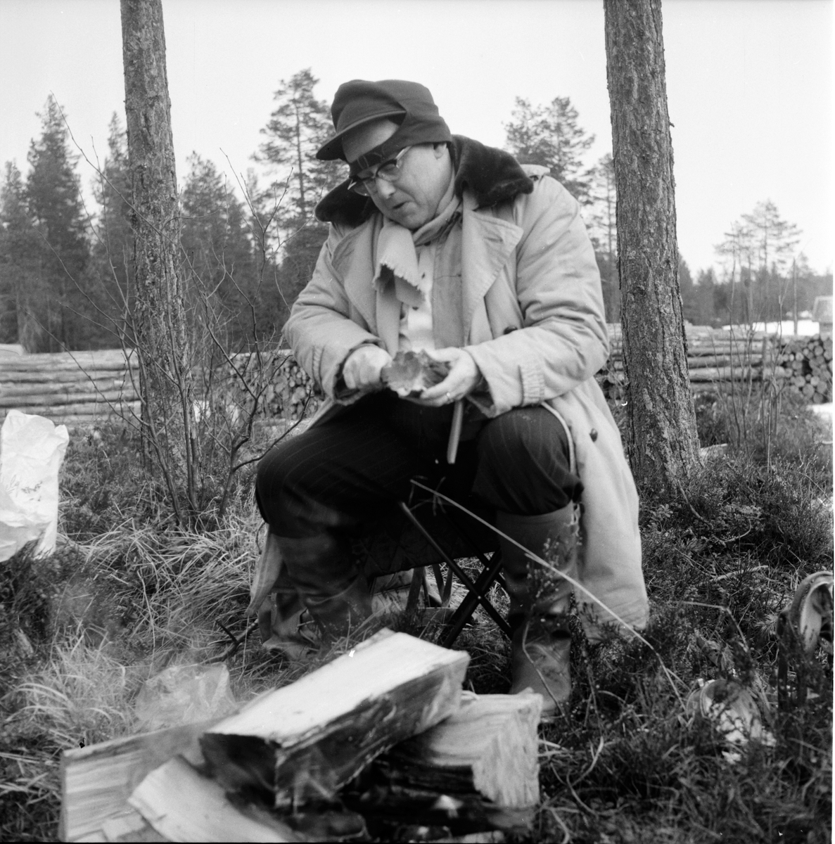 Hälsen,
Fiske på is,
S. Weit, Johan Svärd, P.W. Häger,
28 Mars 1961