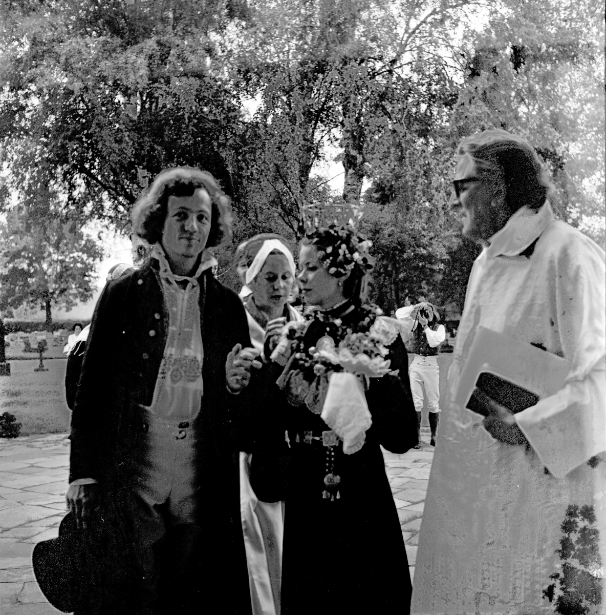 Karin Wästberg gifter sig med Manne af Klintberg, Kyrkbröllop i Arbrå,
5 Augusti 1973