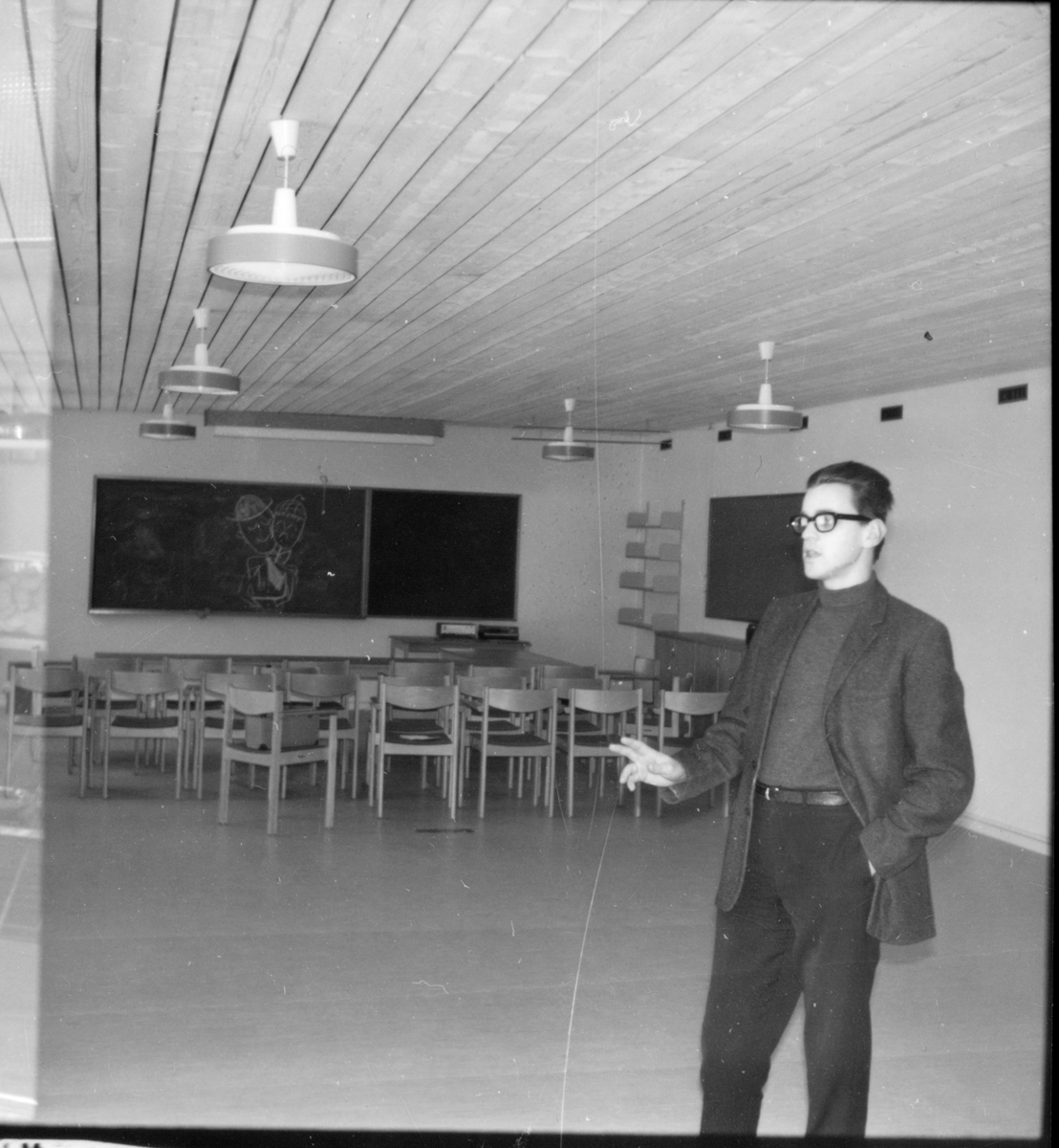 Stiftsgården,
Nybyggnaden visas,
Mars 1969