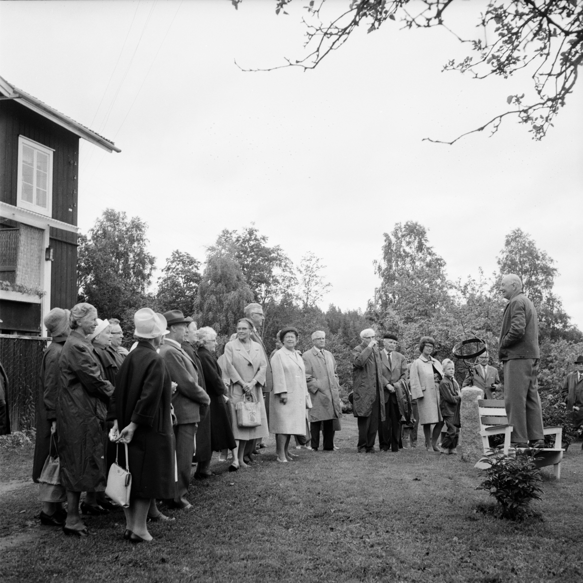 Pensionärfolkskolan i Forsa besöker
Per Orgård
15/7-1965