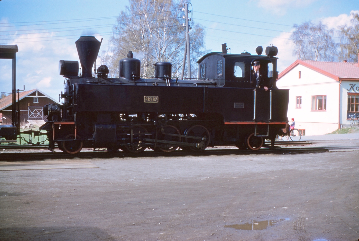 Skifting på Sørumsand stasjon med damplokomotiv nr. 7 PRYDZ.