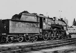 Damplokomotiv type 30b 347 på Eina stasjon.