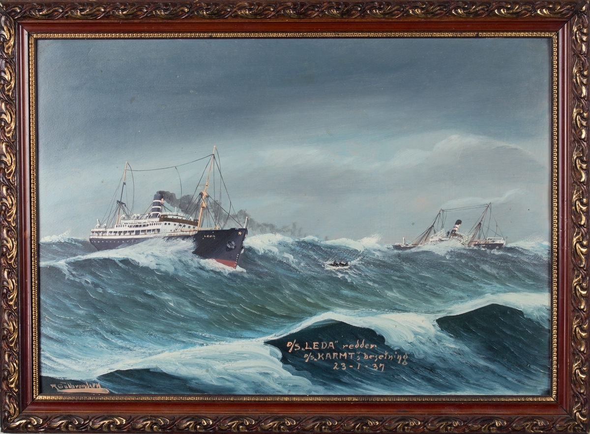 Skipsbilde av redningsaksjon, TS LEDA reddet mannskap fra DS KARMT da skipet kom i havsnød og sank nordvest for Utsira.