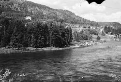 Tinnesøyren med utsikt mot Tinfos området.