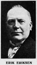 Portrettfoto av Erik Eriksen. Trolig fra Kristiansund. Fra N