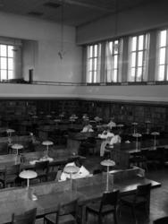 Universitetet, lesesalen. Juli 1954