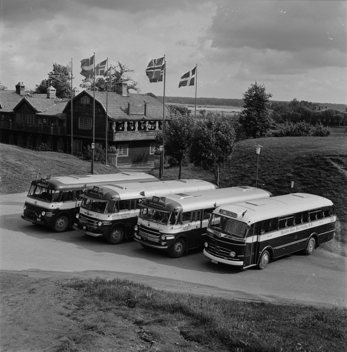 Bussar, Gamla Uppsala, Uppsala 1957