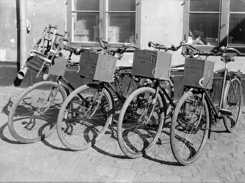 Radiostation 10W CI ( märkt KI ), packad för fyra cyklar
