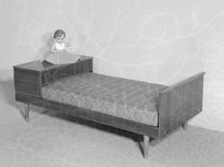 Kombinasjonsmøbel. Sofa, seng og bord i ett.