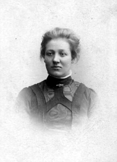 Marta Henriksson f 1877 i Vålberget, Grue d 1952 i Bograngsberget