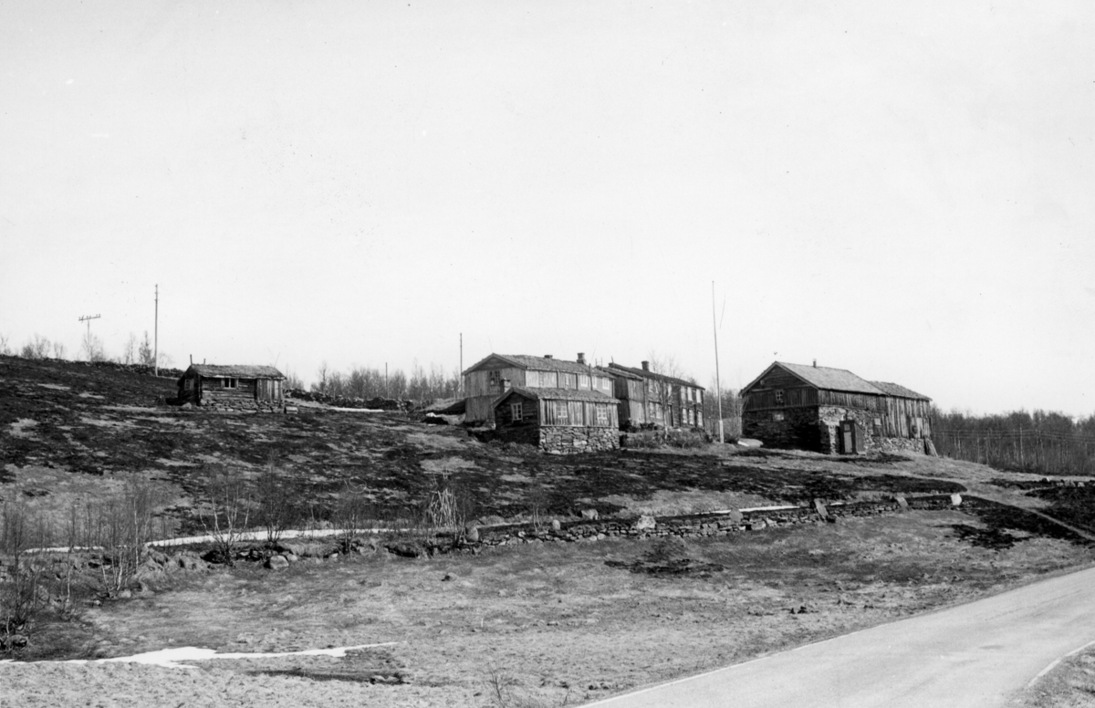 Gårdsanleggene Mattisvollen vestre og østre i Djupsjølia, Røros