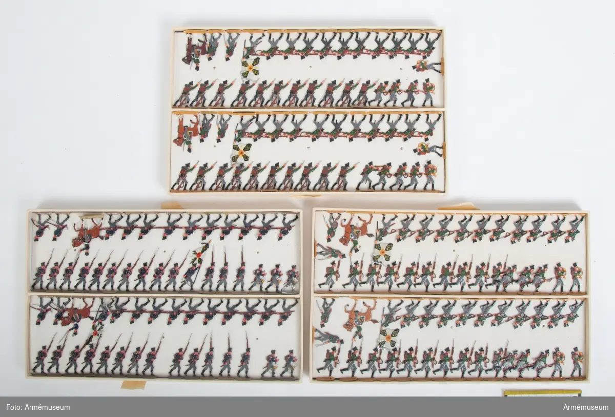 Infanteri och jägare från Preussen från Napoleonkrigen.
Tre lådor med figurer.
Fabriksmålade.