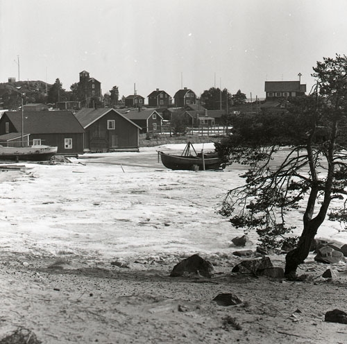 Hölicks fiskeläge 25 april 1957.