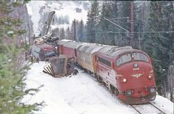 NSBs utrykningstog fra Hamar med diesellokomotiv Di 3 616, s