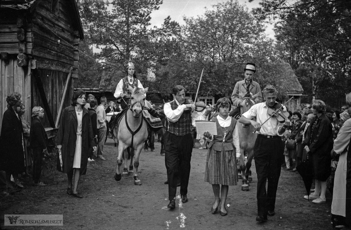 "august 1963"."Bygdekveld Romsdalsmuseet"