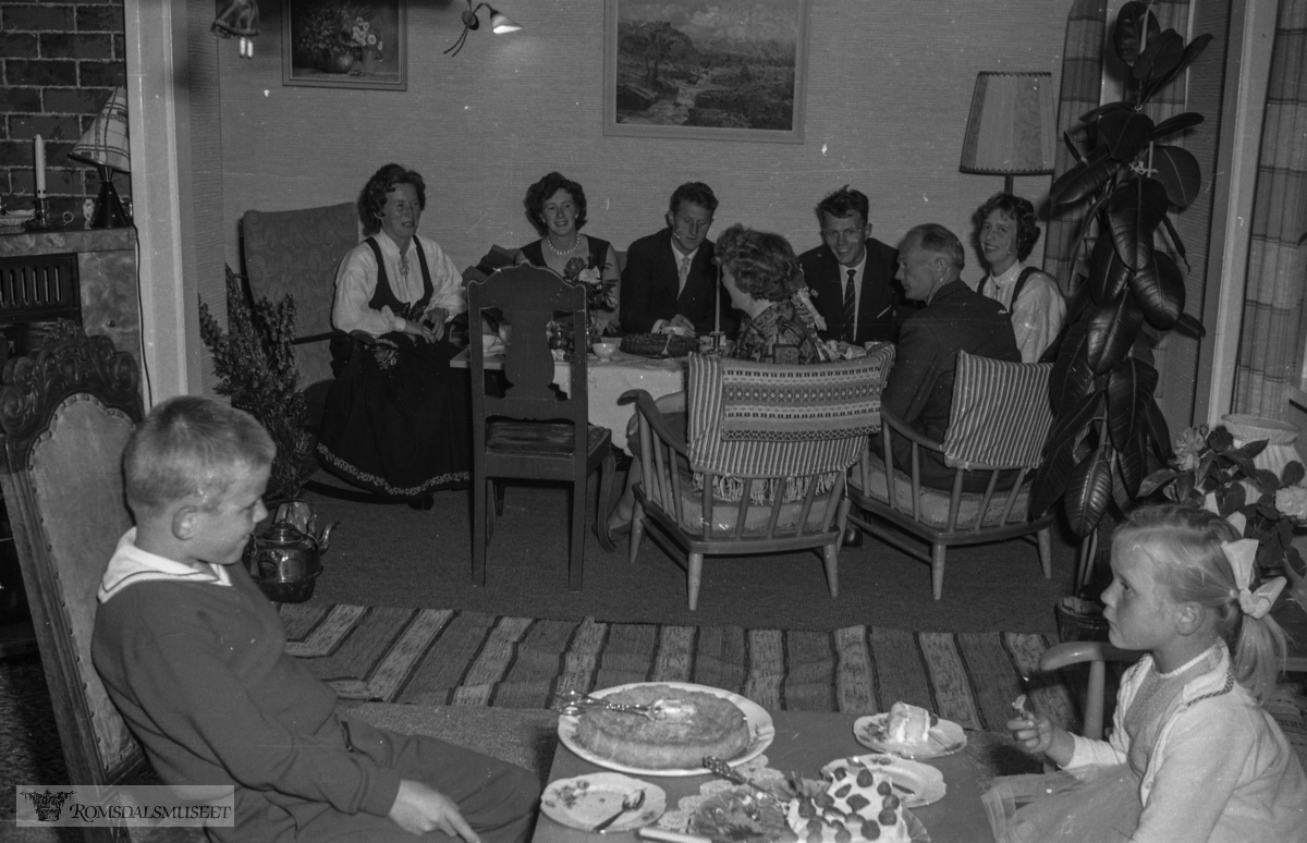 "juli-august 1962"."Barnedåp Pål Ivar".Dåpen til Pål Bjordal f.22.05.1962.