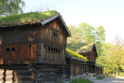 Tun fra Setesdal på Norsk Folkemuseum. Foto: Astrid Santa, Norsk Folkemuseum.. Foto/Photo
