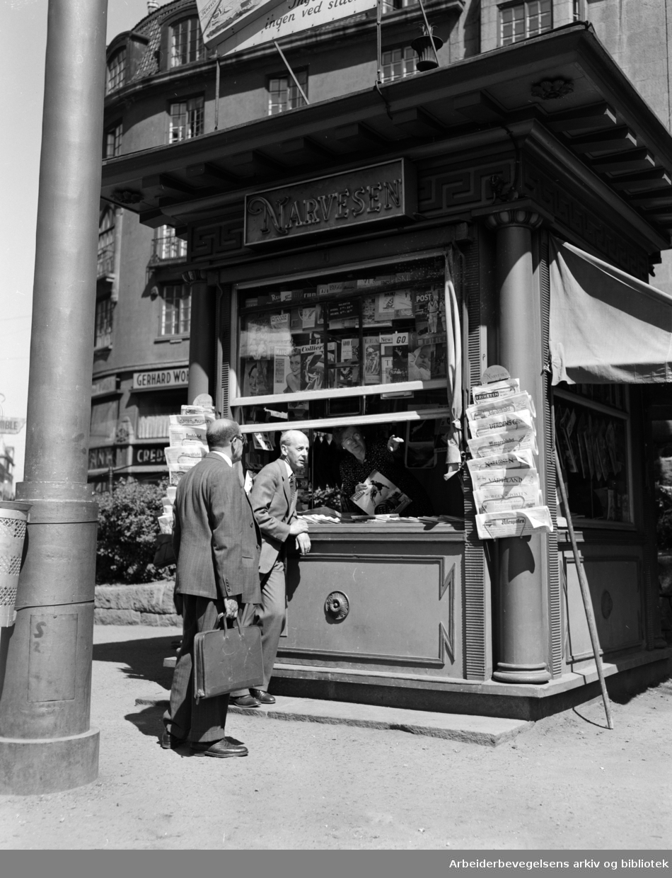 Narvesen Kiosk i Rådhusgata. Juni 1950