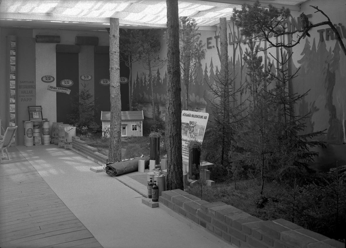 Hantverksutställningen 1947 i Kalmar. Paviljongen för Höganäs - Bilersholms AB