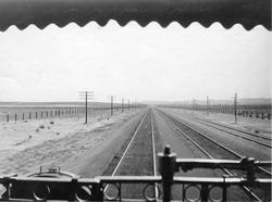 Landskap, fotografert fra tog, California eller Arizona, USA