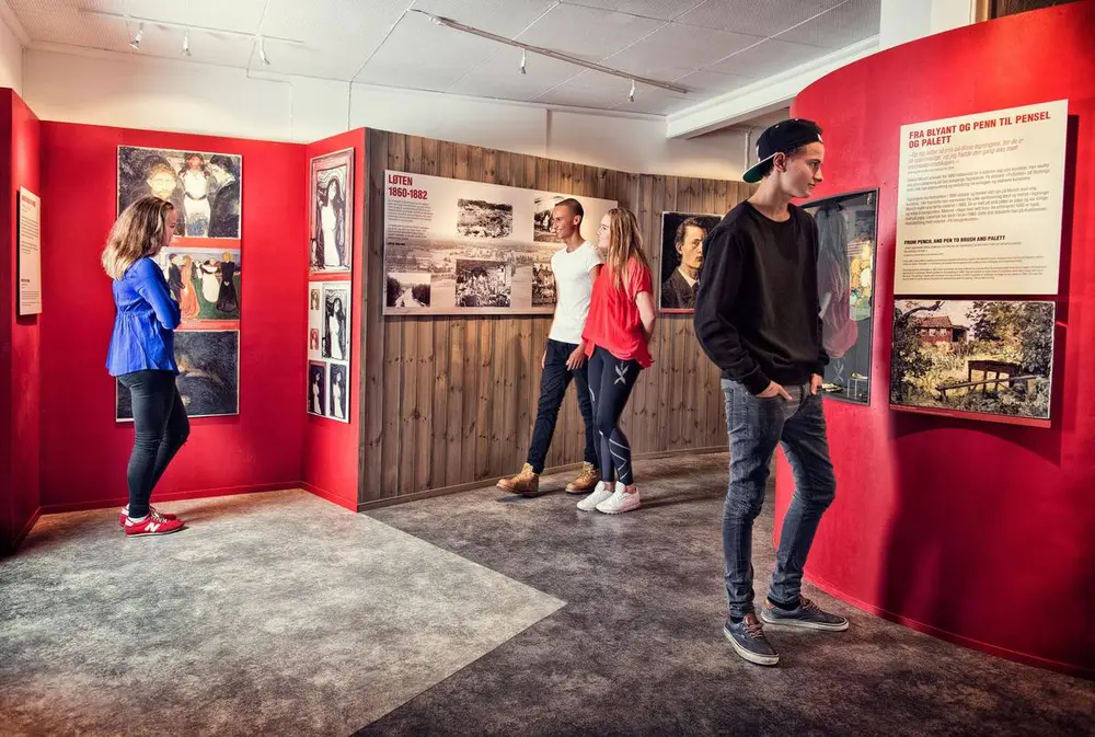 The Munch Center contains information about Munch's connection to Løten and also offers opportunities for experiences.