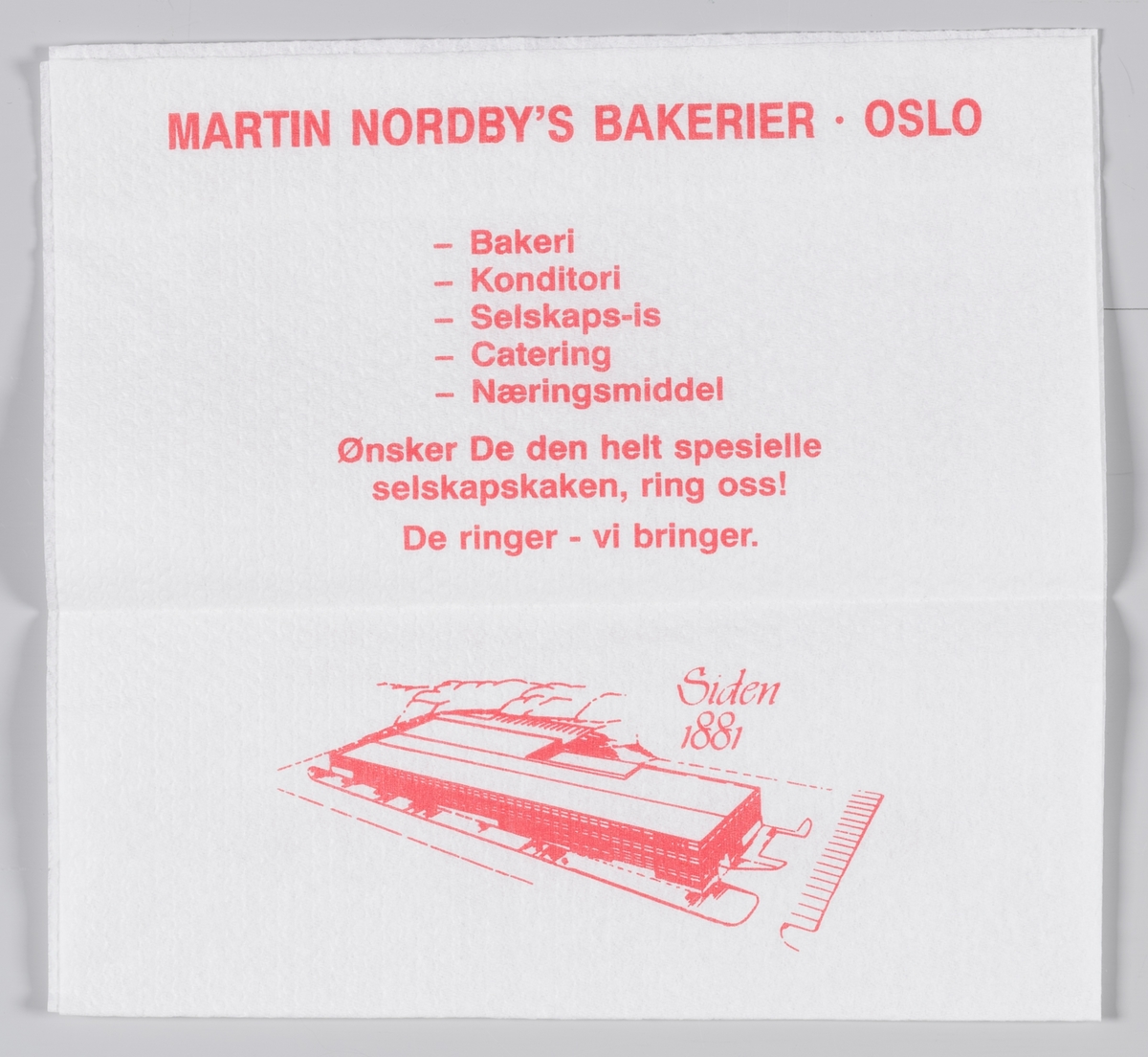 En gutt med kokkehatt og en reklametekst for Baker Martin Nordby i Oslo.

Martin Nordby åpnet sitt bakeri på Tøyen i Oslo 1881. Martin Nordby er i dag en avdeling av Bakehuset Møllhausen.

Samme reklametekst på MIA.00007-004-0249 til MIA.00007-004-0252.