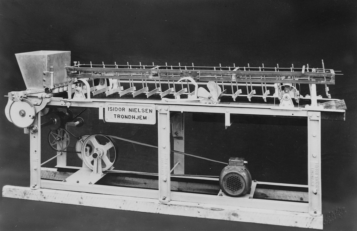 Maskin fra Isidor Nielsen mekaniske verksted A/S