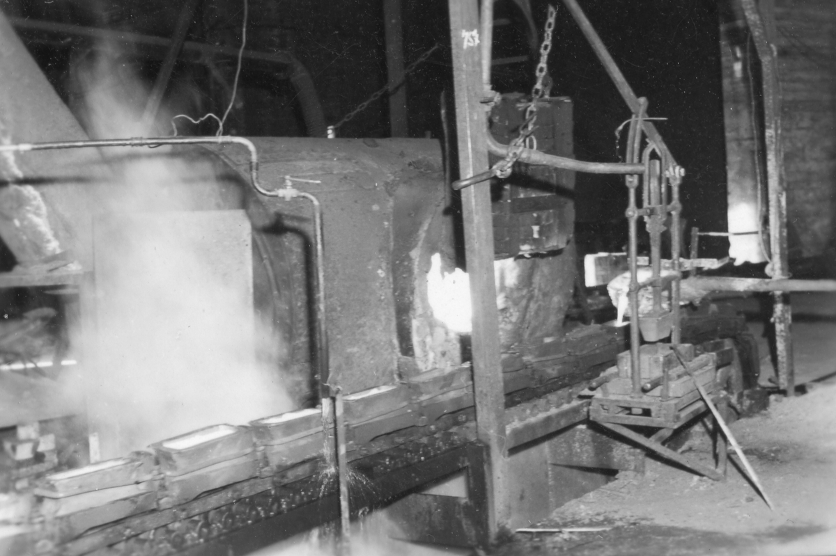 Raffineringsovn og støping av kobberbarrer i Smeltehytta, Røros