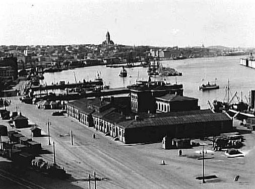 Vy över Göteborgs hamn.