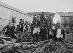 Skandfers båtbyggeri i Kulstadsjøen ca.1910. Arbeidsstokk og