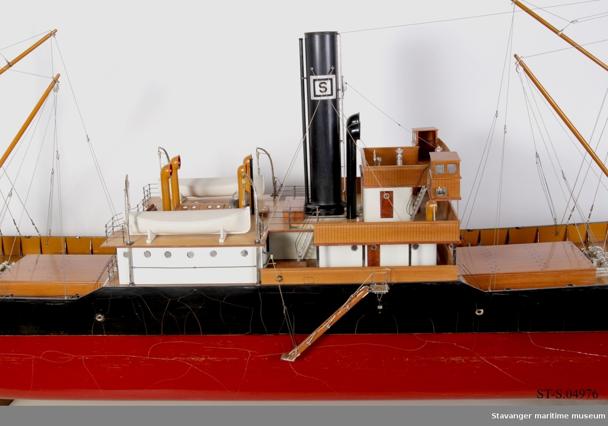 Modell av spesialskip bygget ved Stavanger Støberi & Dok. Verkstedmodell