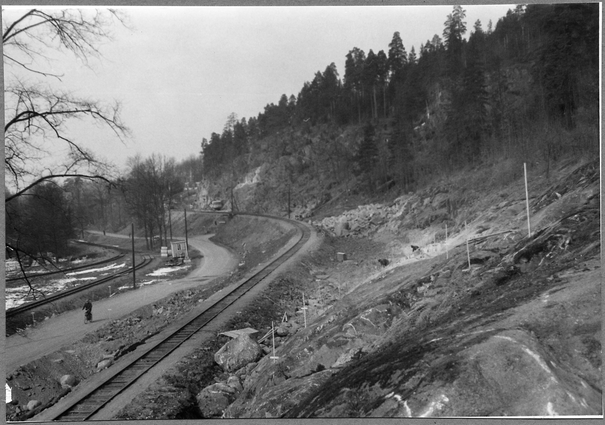 Linjen norr Överum Bruk sprängningar för väg och järnväg 1964.