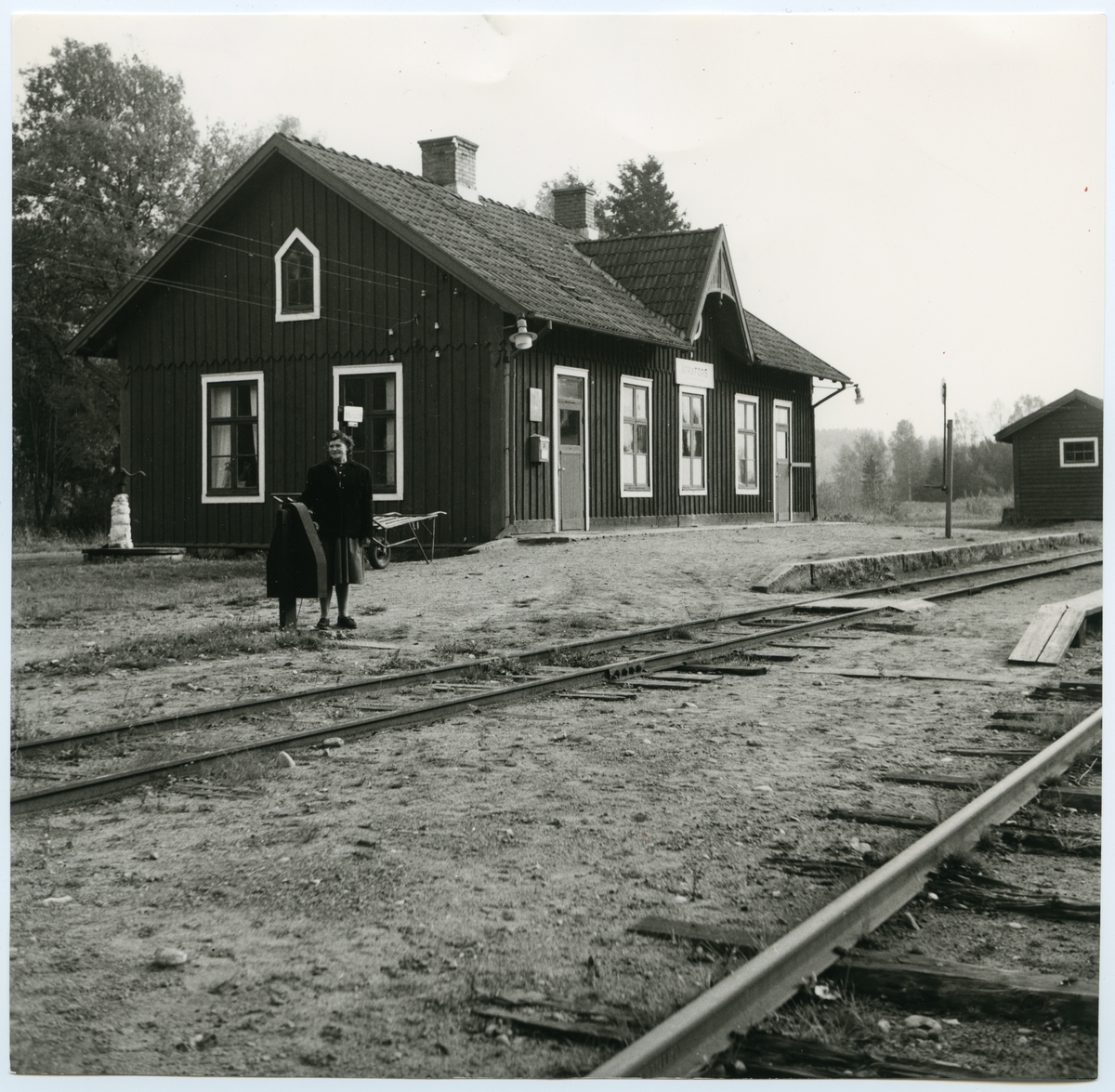 Platschef Bengtsson vid Ätrafors station, år 1959.