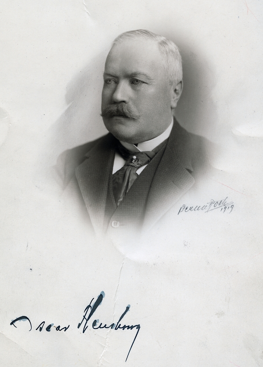 Konsul Oskar Flensburg.